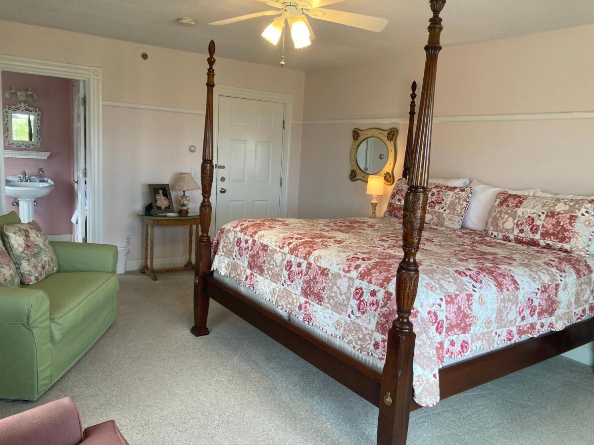 Payne'S Harbor View Inn New Shoreham Buitenkant foto